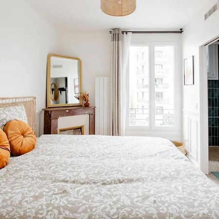 Charmant Appartement Cosy A Suresnes Buitenkant foto