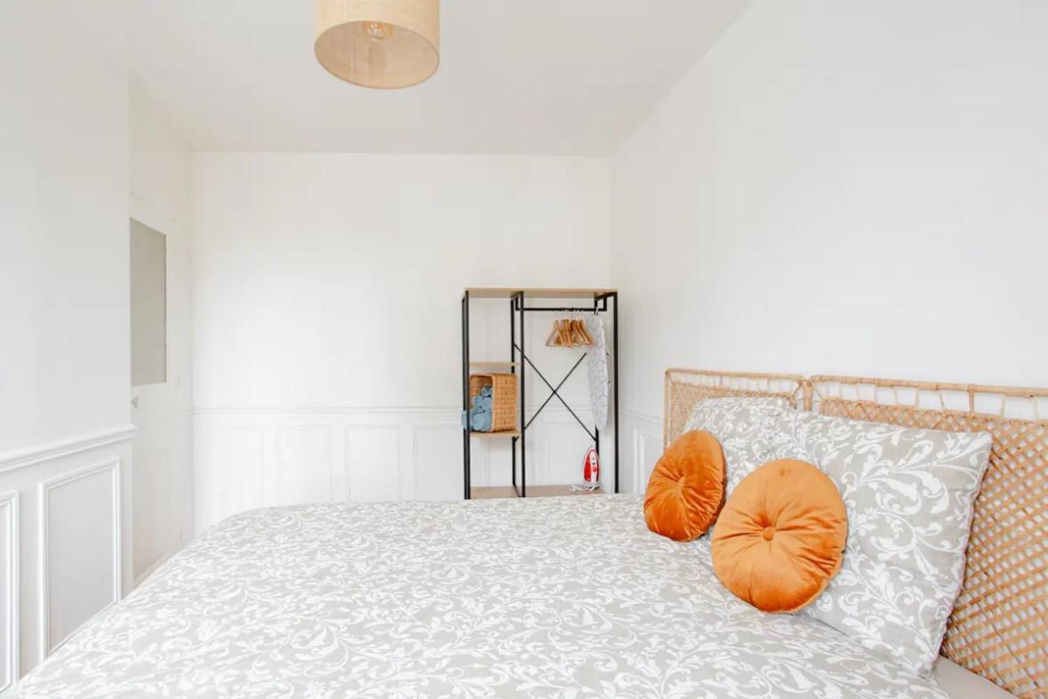 Charmant Appartement Cosy A Suresnes Buitenkant foto